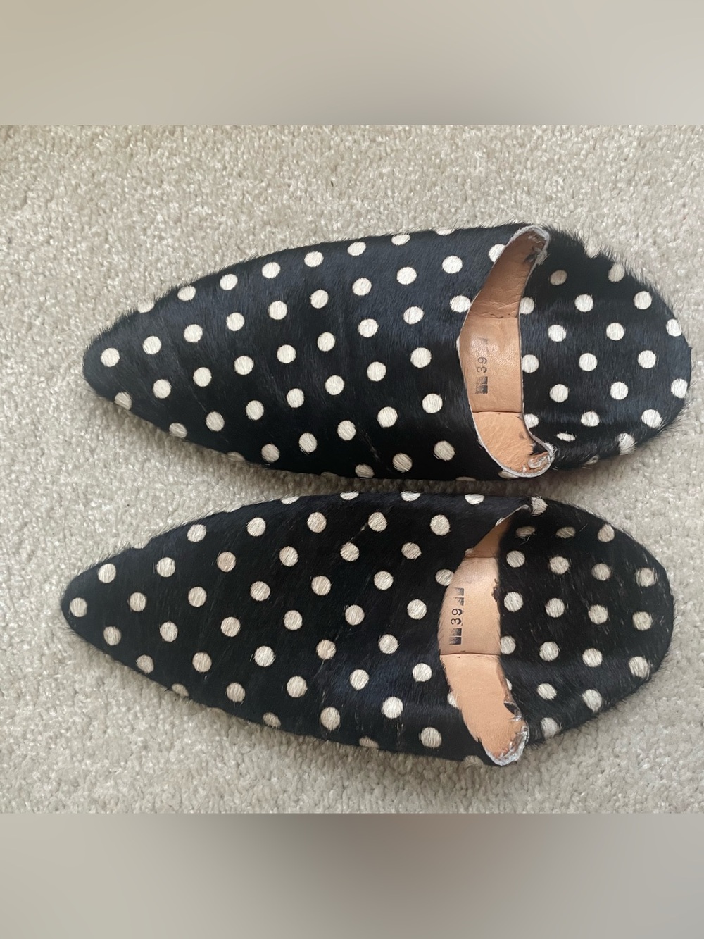 Black and White Polka Dot Pony Hair Babouche